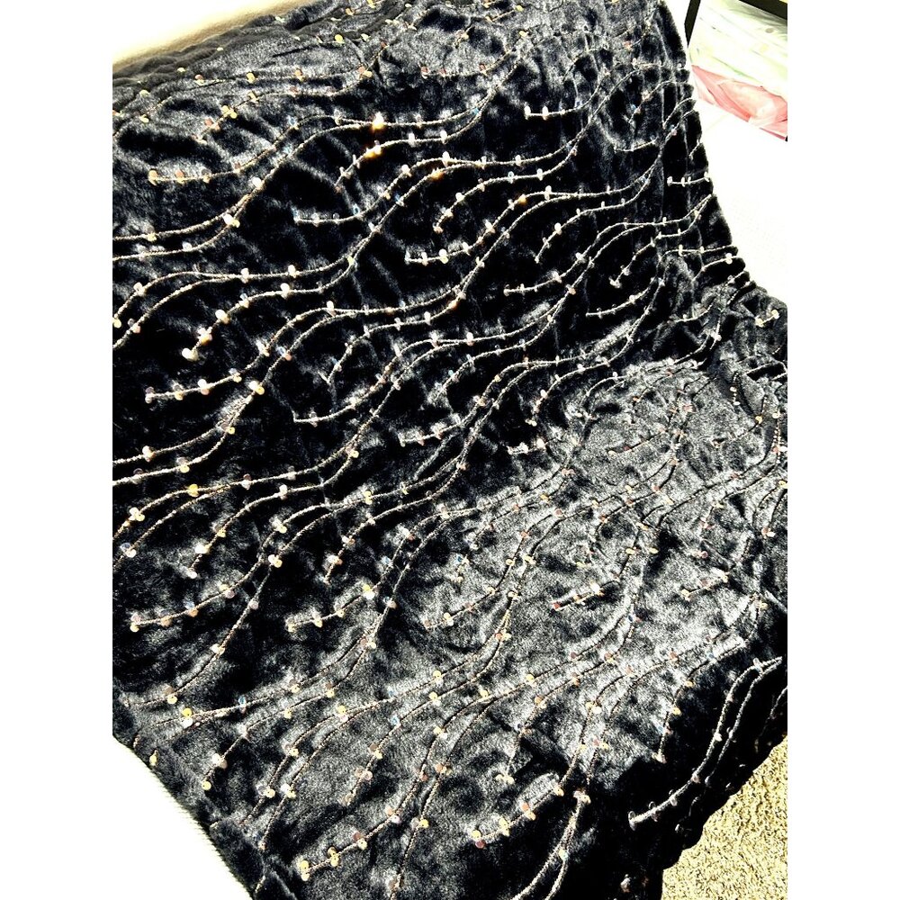 Aviva Stanoff Black w/ Rose Gold Sequin MilkyWay Blanket 2 Pillow set, MSRP $799 - Picture 4 of 13